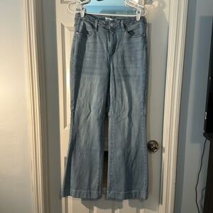 Judy Blue size 9 wide leg jeans with a braided waistband detail